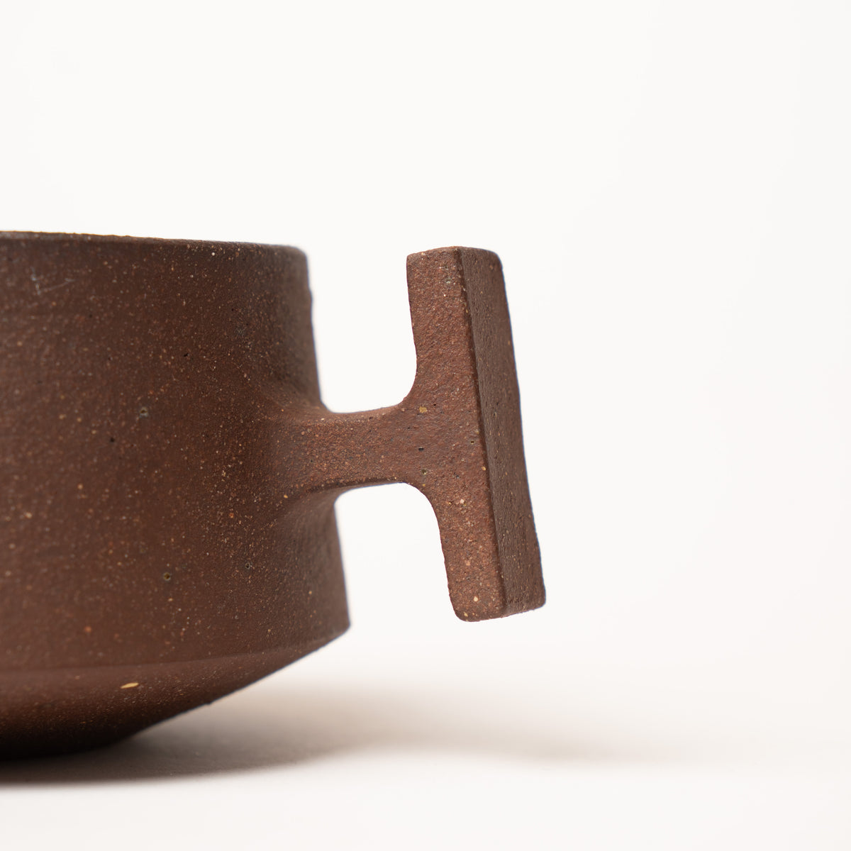 T Handle Cup | Brown